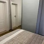 Ella شقة *