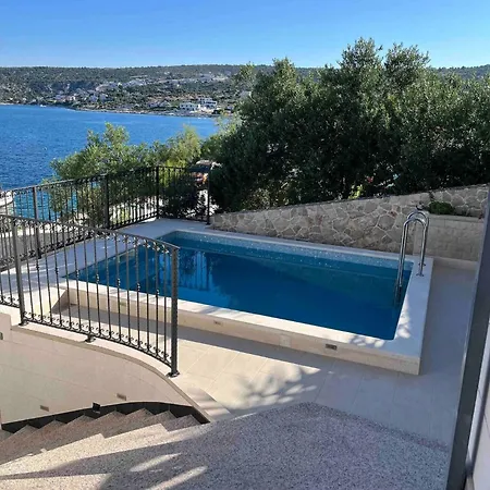 Apartament Ella Sevid