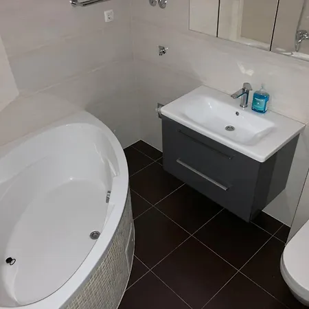 Ella Apartament Sevid